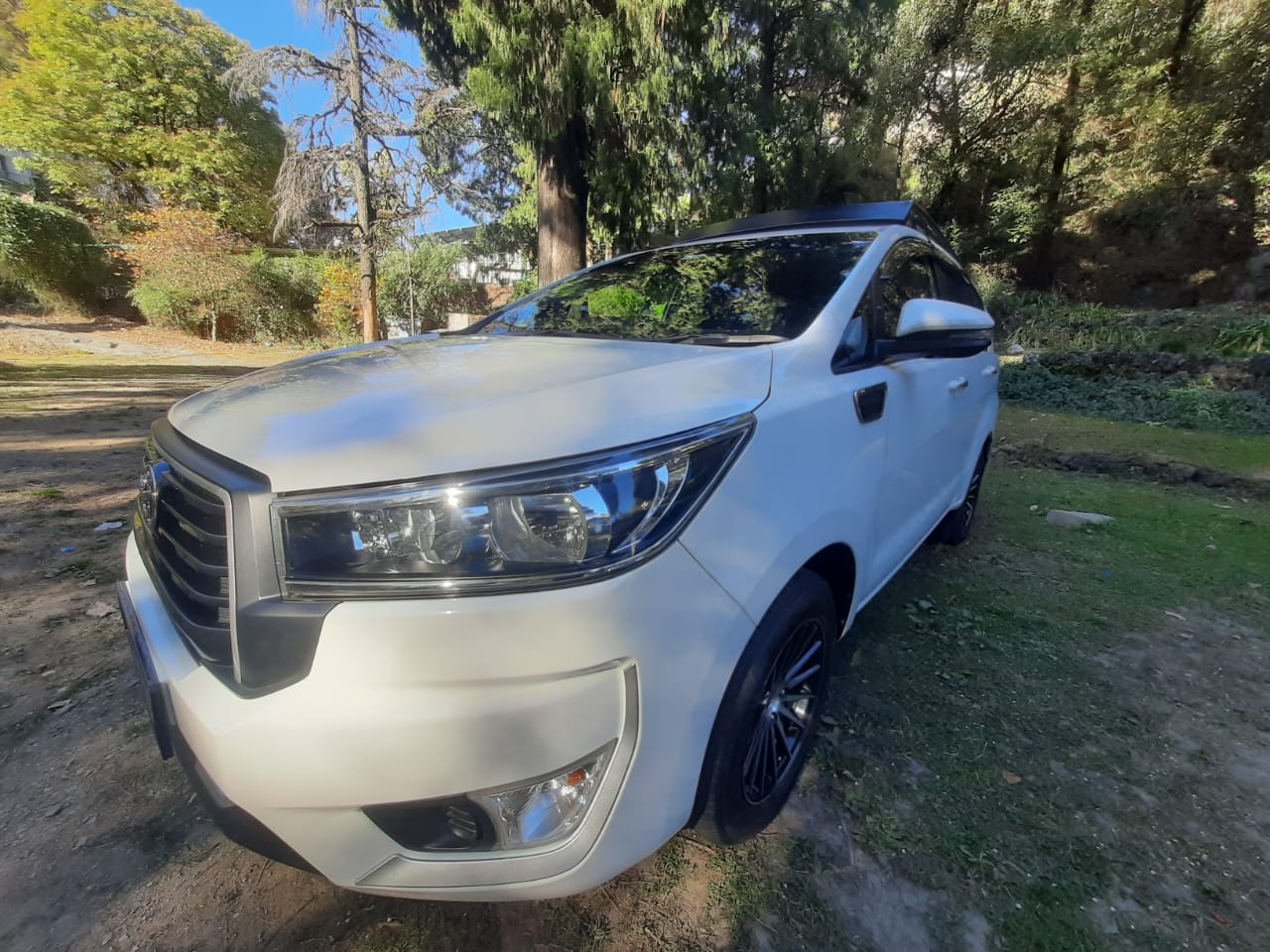 taxi service in dehradun